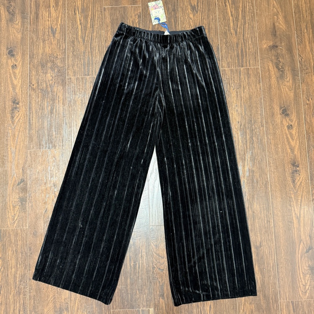 NWT CHELSEA & VIOLET BLACK WIDE LEG PULLON STRETCH VELVET PANTS